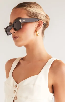 Show Me Your Mumu Banbè Eyewear The Sara Sunglasses