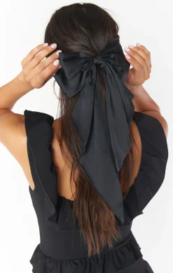 Show Me Your Mumu Darling Hair Bow