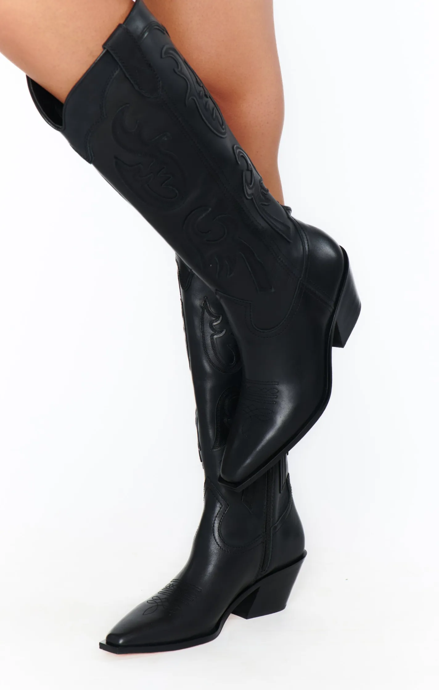 Show Me Your Mumu Dolce Vita Samsin Cowboy Boot