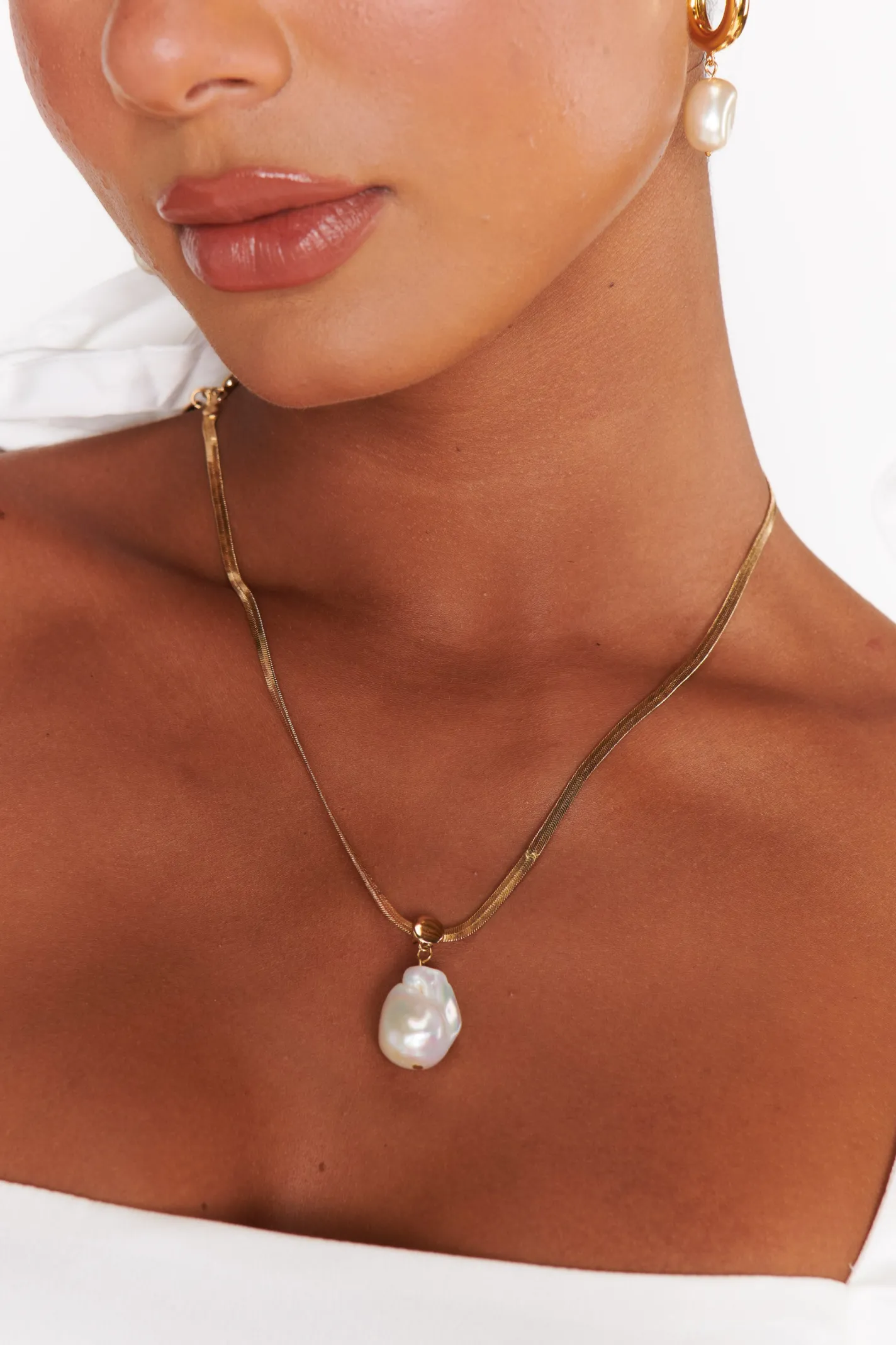 Show Me Your Mumu Ettika Baroque Pearl Pendant Snake Chain Necklace