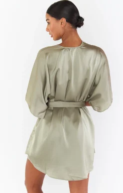 Show Me Your Mumu First Look Robe