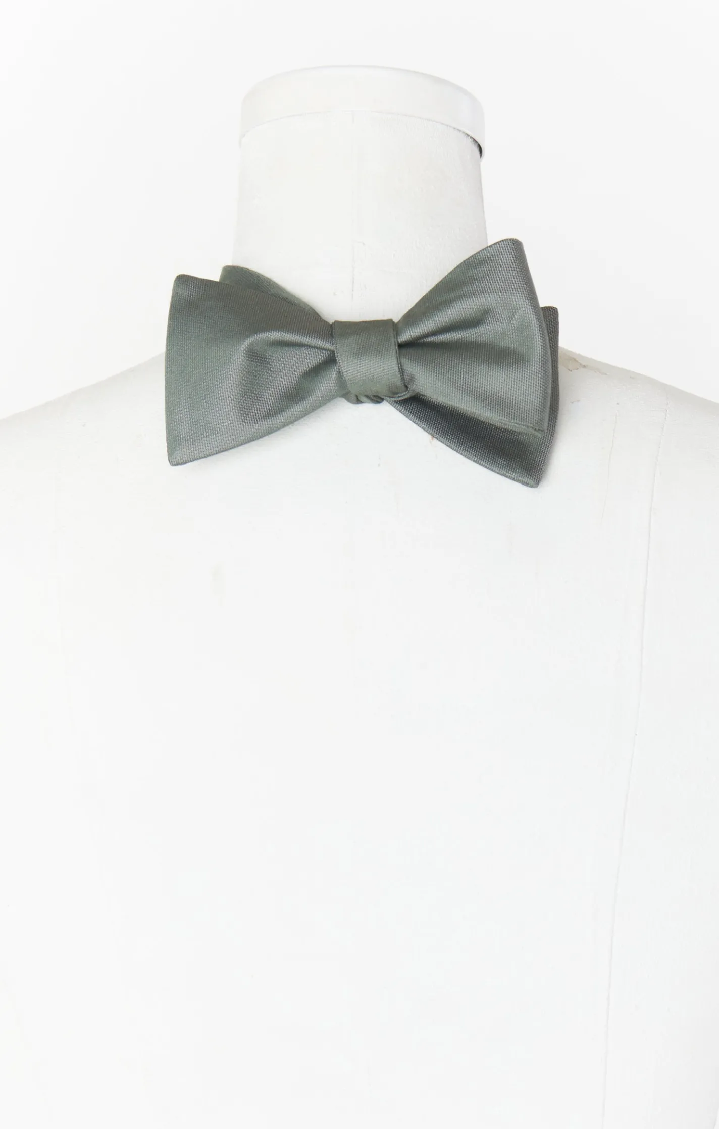 Show Me Your Mumu Josh Bow Tie