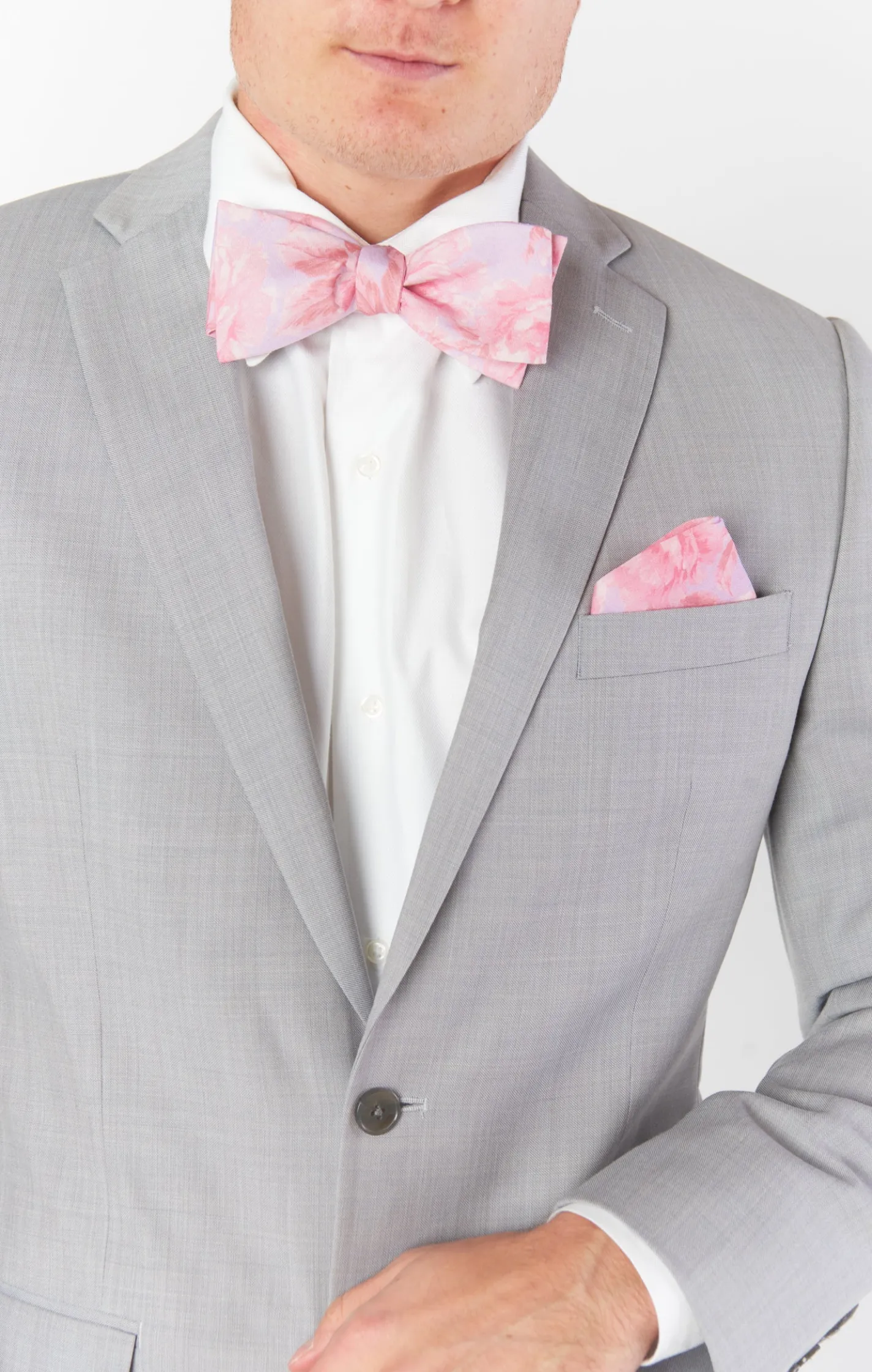 Show Me Your Mumu Josh Bow Tie