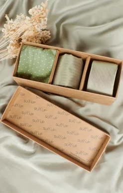Show Me Your Mumu Mumu Weddings x Tie Bar Gift Box