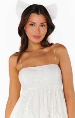Show Me Your Mumu Pearl Bow Veil