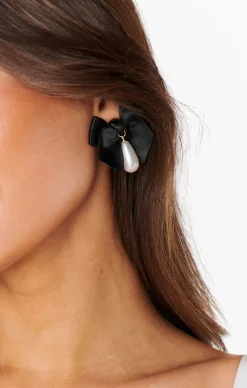 Show Me Your Mumu Petit Moments Bow Drop Pearl Earrings
