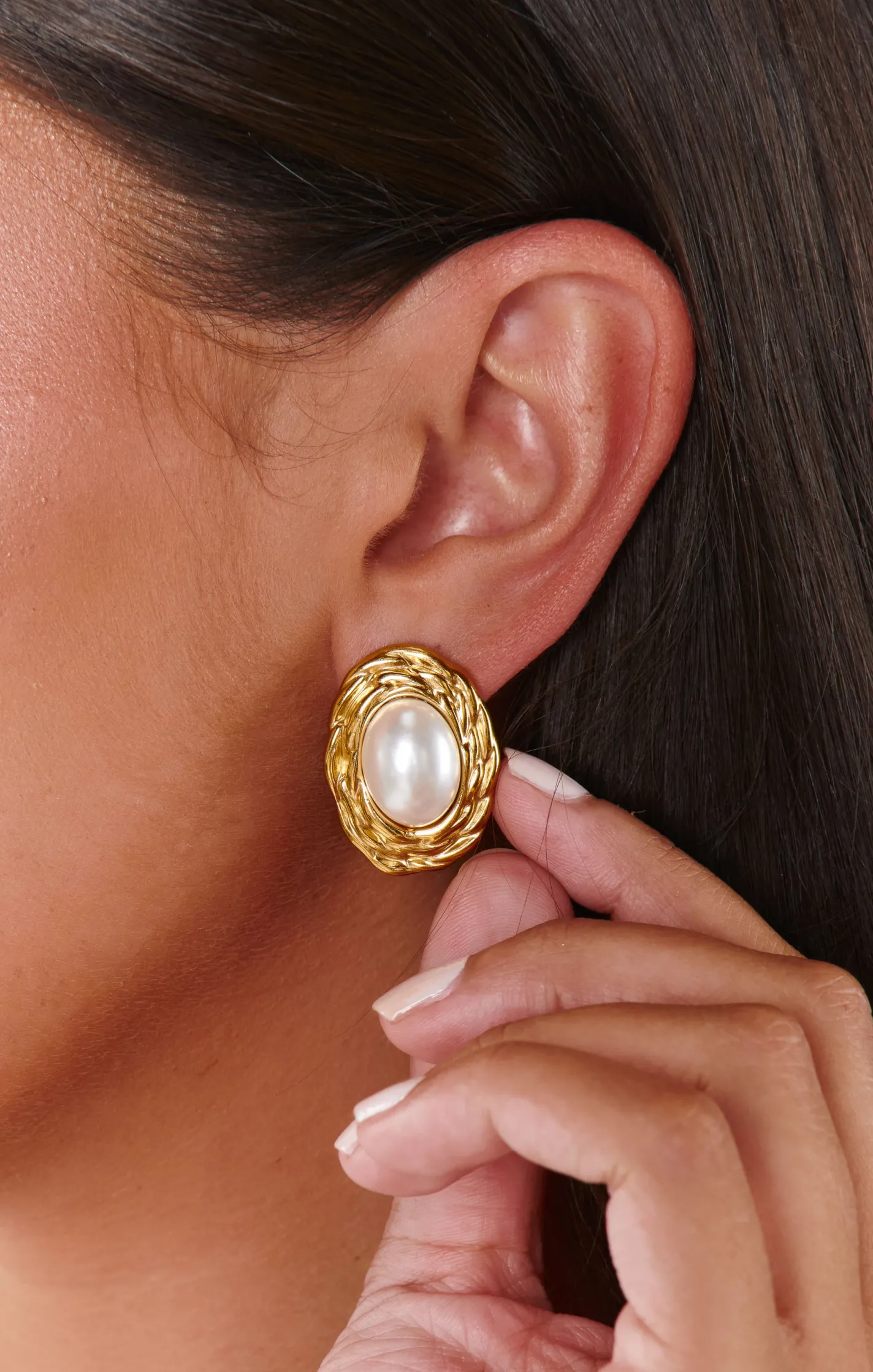 Show Me Your Mumu Petit Moments Oval Pearl Stud Earrings