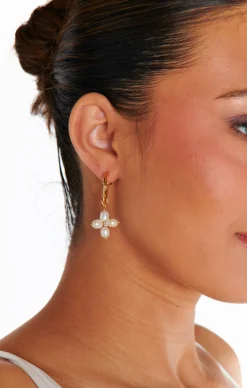 Show Me Your Mumu Vanessa Mooney The Lana Pearl Earrings